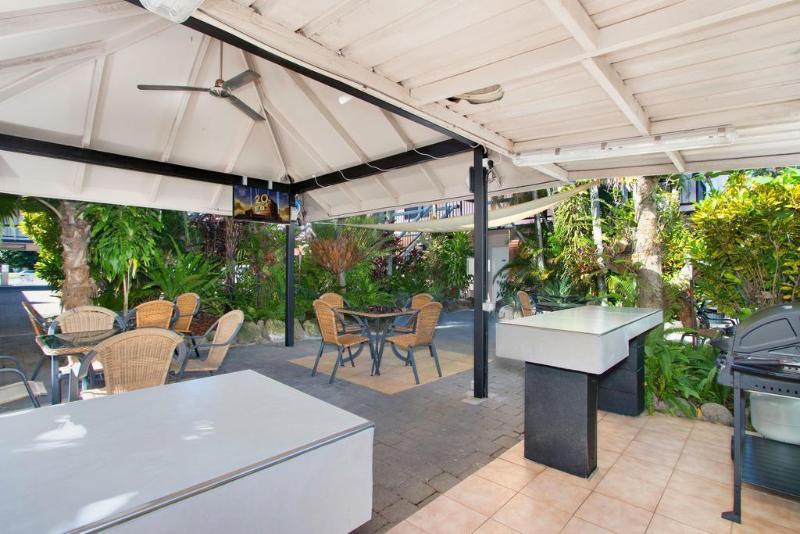 Hotel High Chaparral à Cairns Extérieur photo